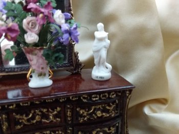 Miniature Dollhouse 1/12th Scale Statue of Goddess