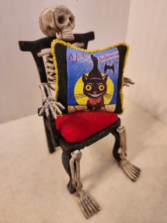 Miniature Dollhouse 1/12th Scale Jolly Halloween Black Cat Pillo
