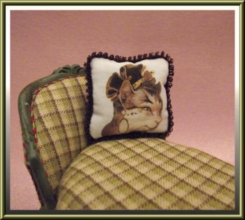 Dollhouse Regal Victorian Kitty Pillow